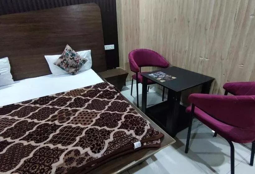 ホテル Swastik Vatika