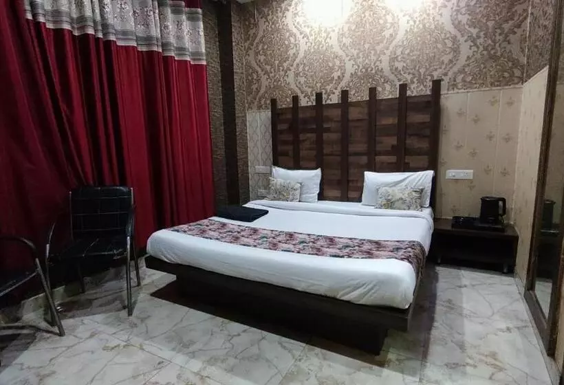 ホテル Swastik Vatika