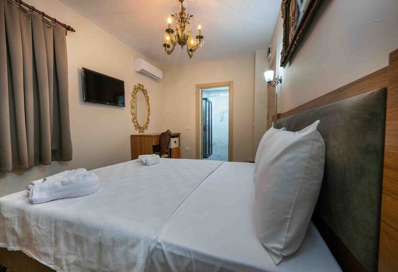 Lionas Hotel Kaleici