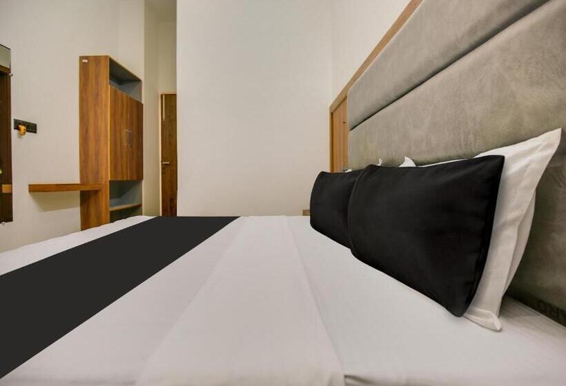 Oyo Shree Ji Hotel & Banquet