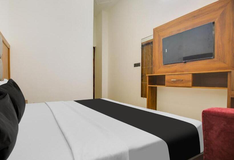 Oyo Shree Ji Hotel & Banquet