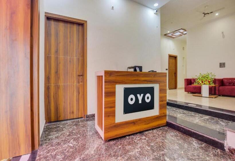 Oyo Shree Ji Hotel & Banquet
