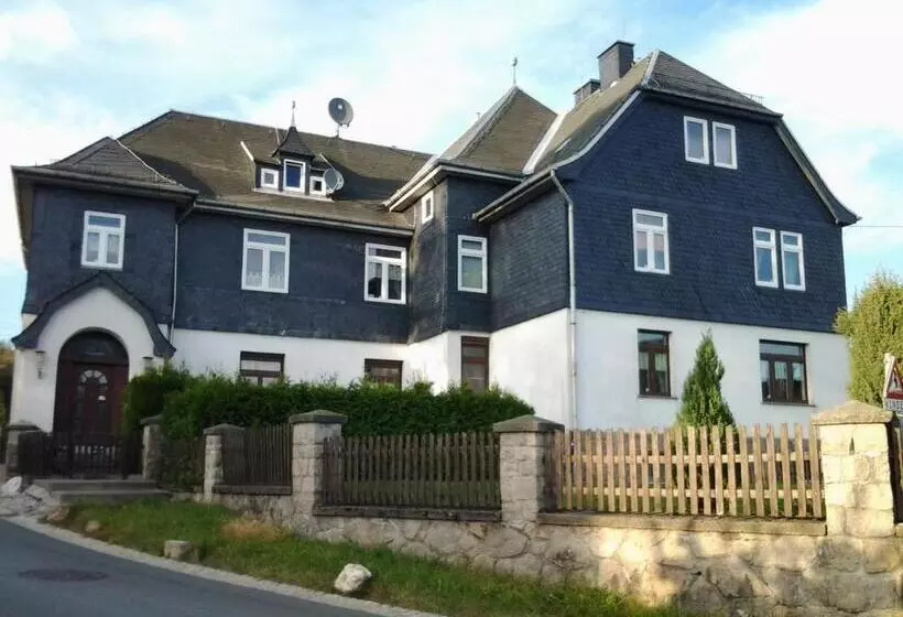 ペンション Monteurzimmer Alte Schule Heberndorf 1