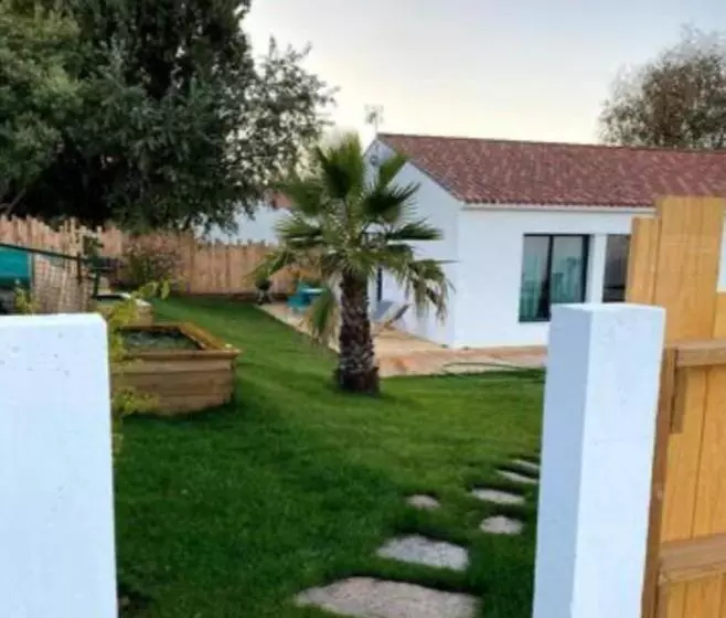 ペンション Chambre Californie   Old School