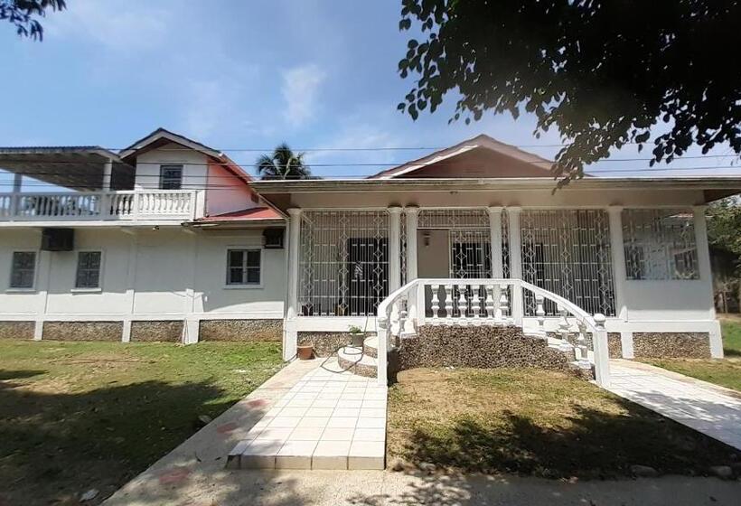 پانسیون La Casa Blanca De Mis Sueños, Tela