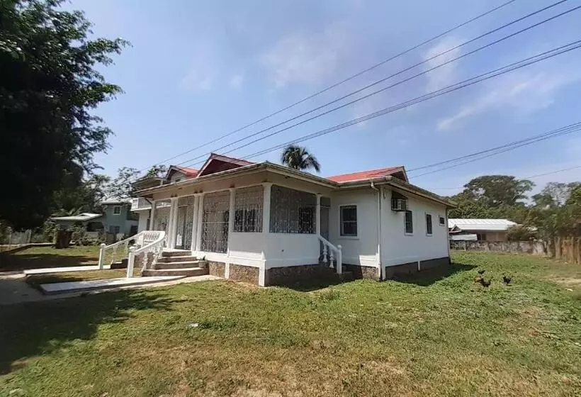پانسیون La Casa Blanca De Mis Sueños, Tela