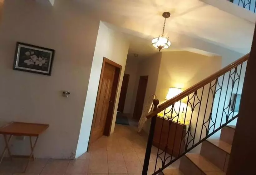 پانسیون La Casa Blanca De Mis Sueños, Tela