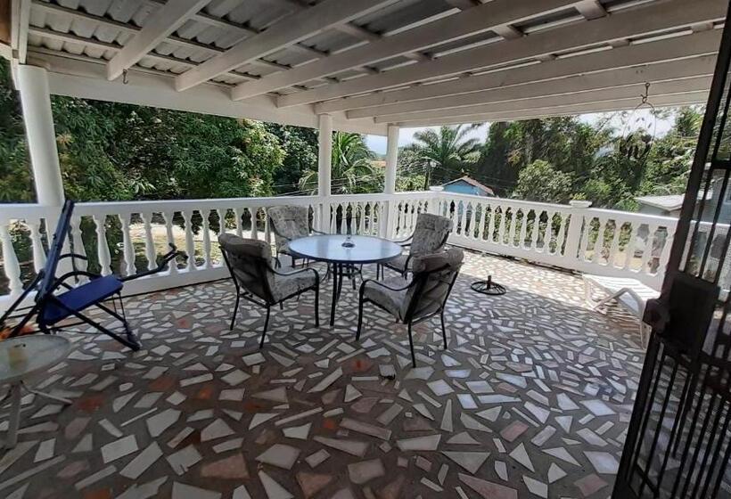 پانسیون La Casa Blanca De Mis Sueños, Tela