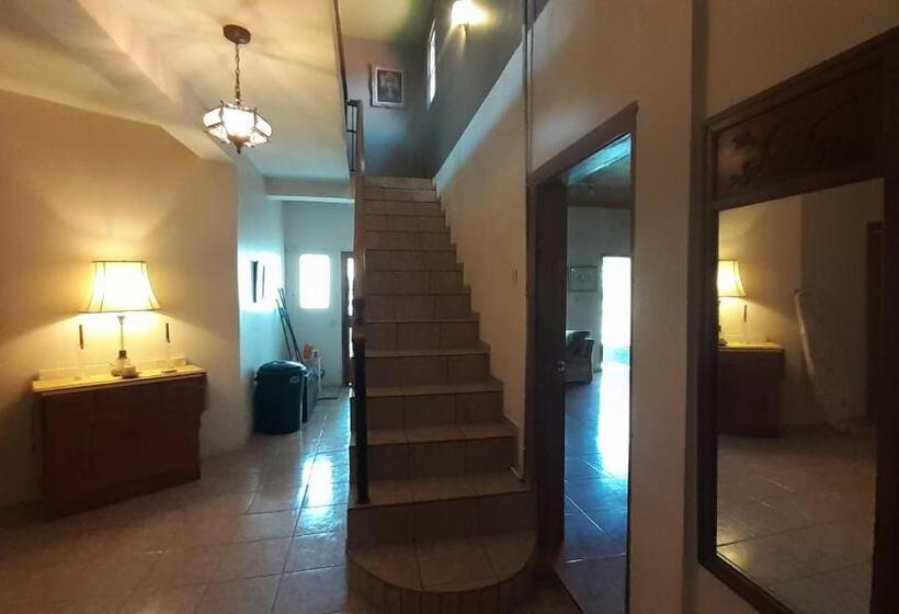 پانسیون La Casa Blanca De Mis Sueños, Tela