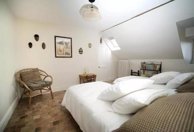 ペンション Le Petit Serrant   Maison D Hôtes D Exception