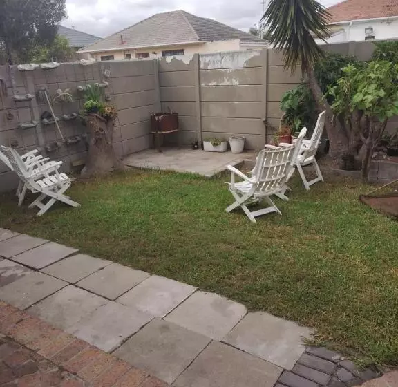 Majatalo Ludinz Guest House, Self Catering