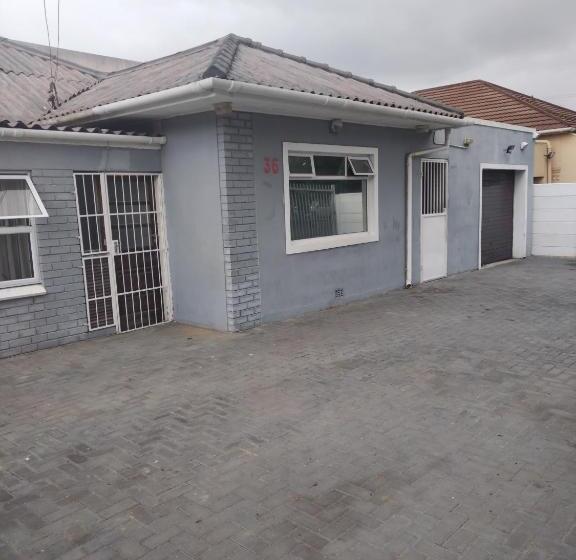 بنسيون Ludinz Guest House, Self Catering