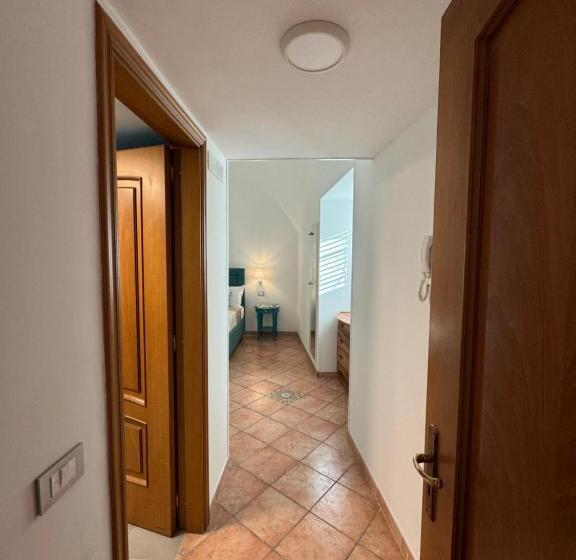 بنسيون Sara Luxury Rooms