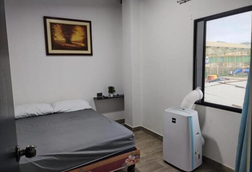 ペンション Suites Y Departamentos Vacacionales Puerto López