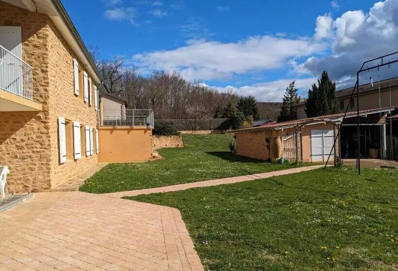 Aamiaismajoitus (B&B) Alix Au Pays Des Pierres Dorées