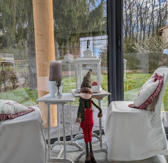 مبيت وإفطار Alix Au Pays Des Pierres Dorées