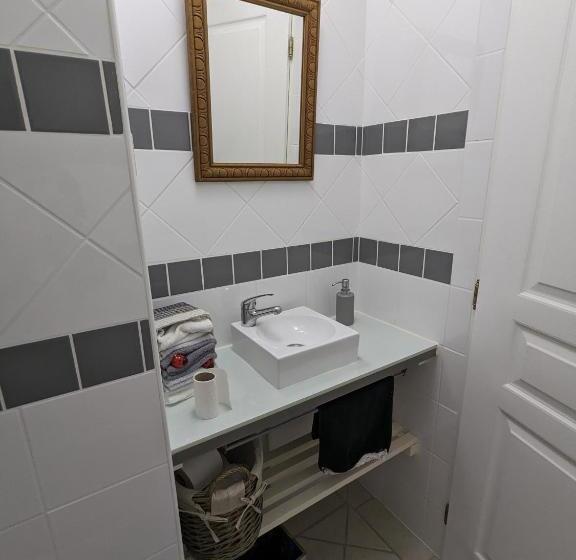 مبيت وإفطار Alix Au Pays Des Pierres Dorées