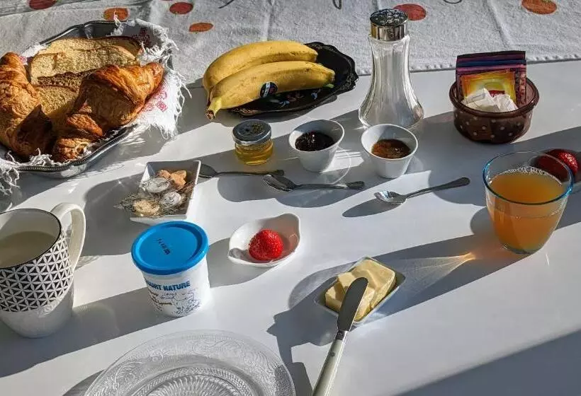 Aamiaismajoitus (B&B) Alix Au Pays Des Pierres Dorées