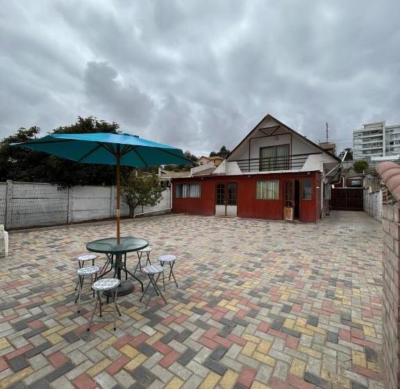 تختخواب و صبحانه Amplia Casa Con Muchas Habitaciones