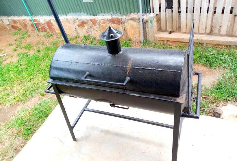 تختخواب و صبحانه Esam Homestay