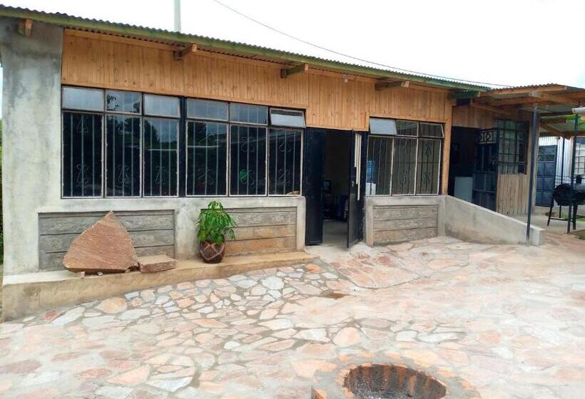 تختخواب و صبحانه Esam Homestay