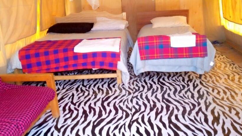 تختخواب و صبحانه Esam Homestay