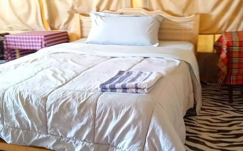 تختخواب و صبحانه Esam Homestay