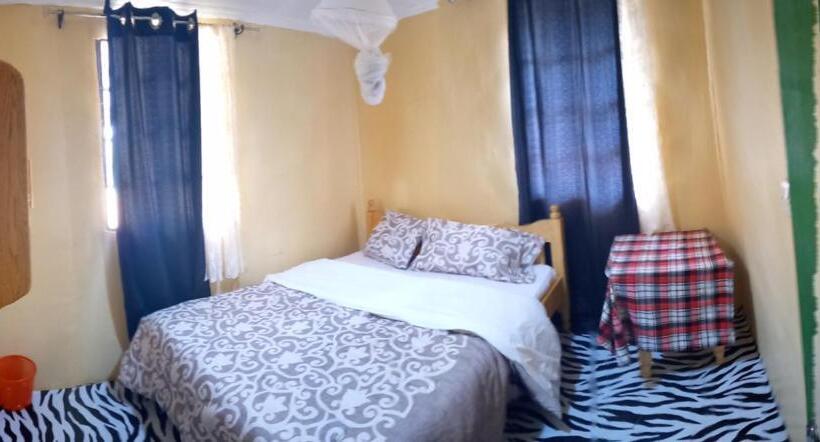 تختخواب و صبحانه Esam Homestay