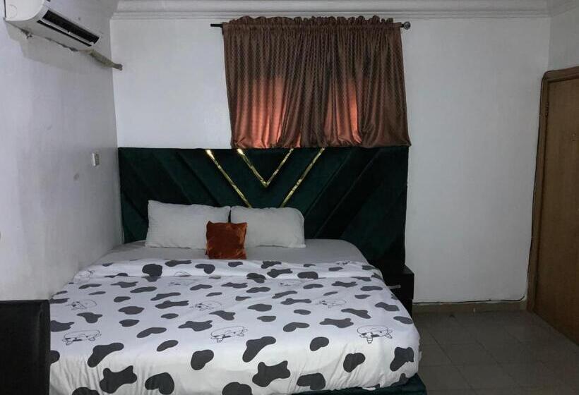 Blue Moon Hotel Victoria Island