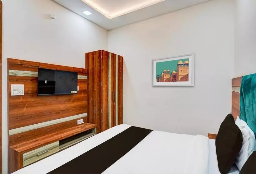 Fabhotel Smr