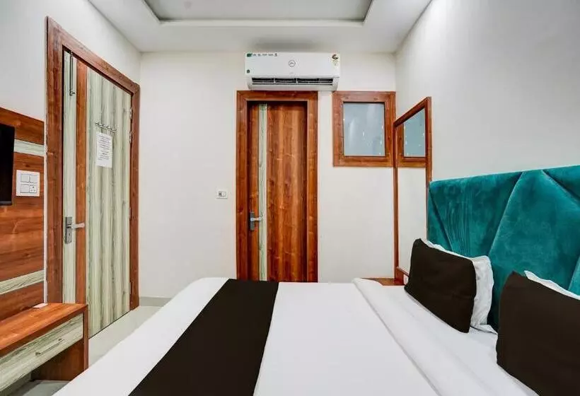 Fabhotel Smr