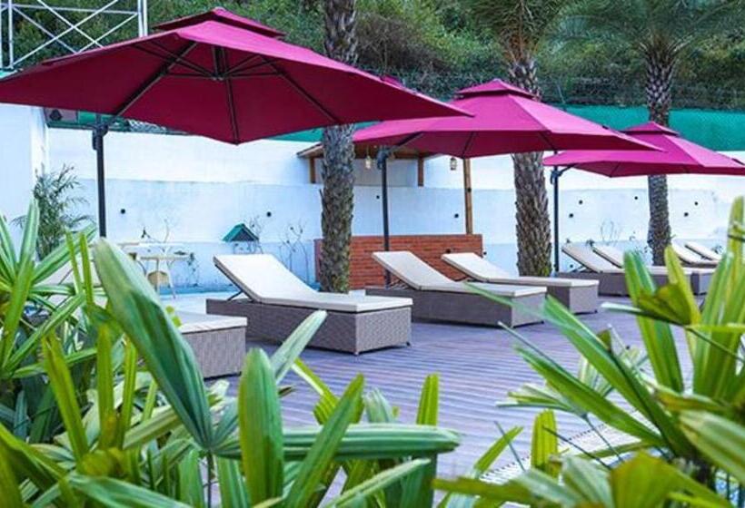 Fabhotel Prime The Aravali Resort