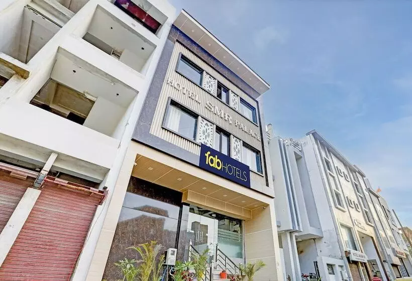 Fabhotel Smr
