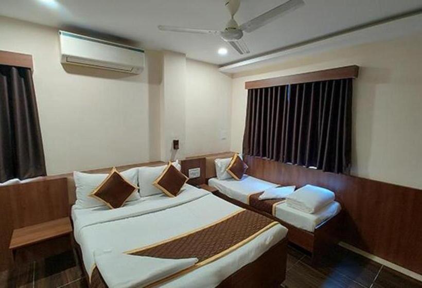 Fabhotel Stayz Inn Us Consulate