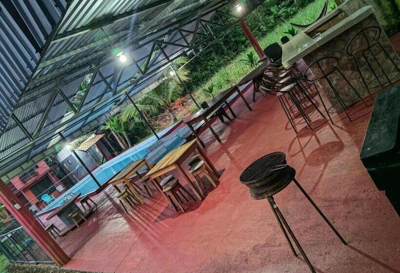 בית מלון כפרי Cabinas El Botecito