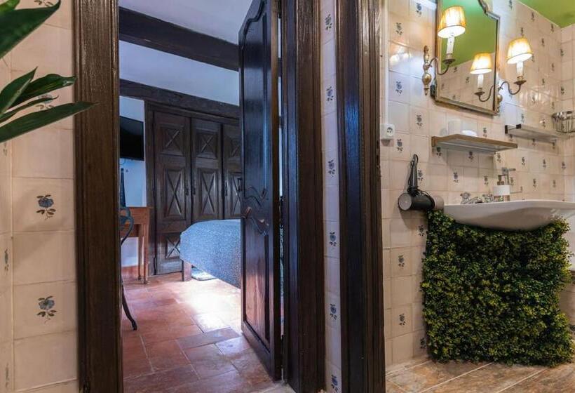 Hotel Cozy Little Romm On Palace Patio