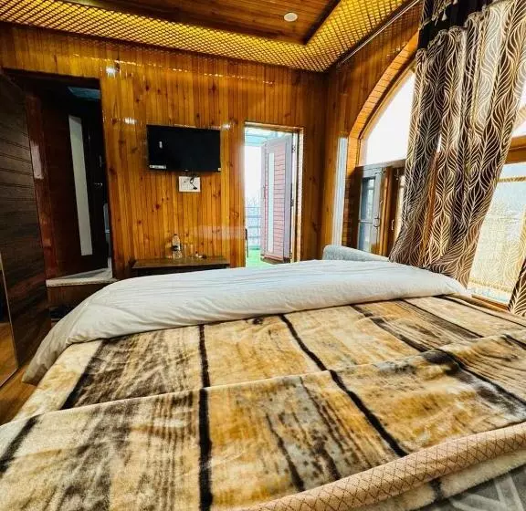 ホテル Frosty Mountain Resort