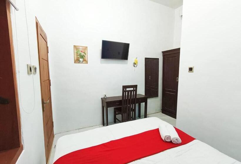 فندق Oyo 93837 Ipeda Homestay Syariah