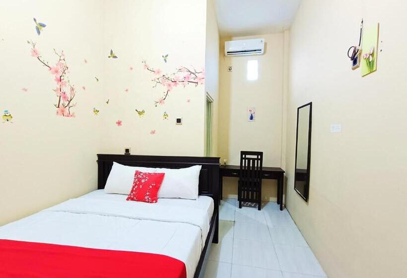 فندق Oyo 93837 Ipeda Homestay Syariah