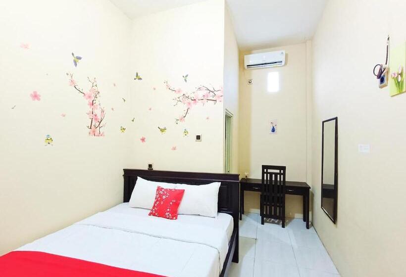 فندق Oyo 93837 Ipeda Homestay Syariah