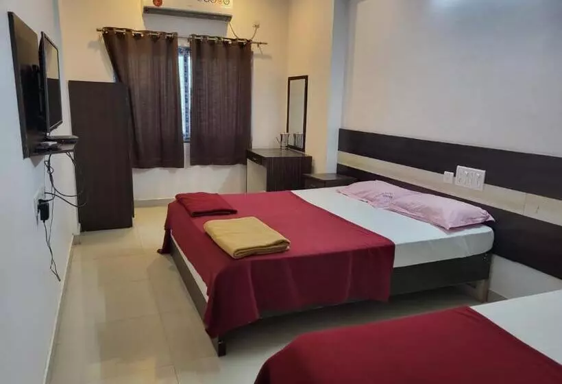 ホテル Suja Krishna Residency