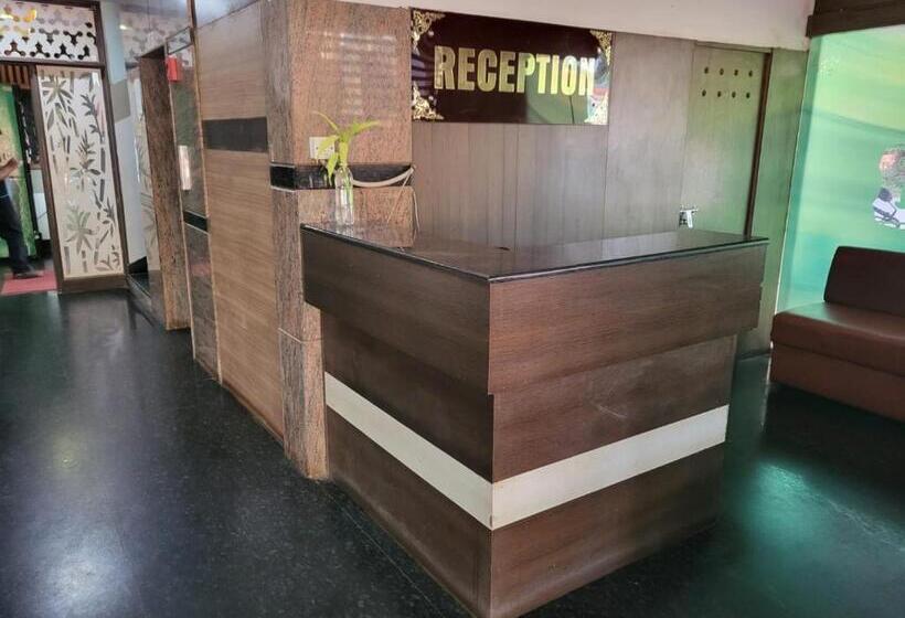 هتل Suja Krishna Residency