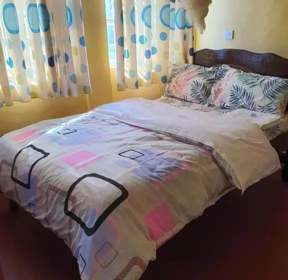 پانسیون Maggy Lodge