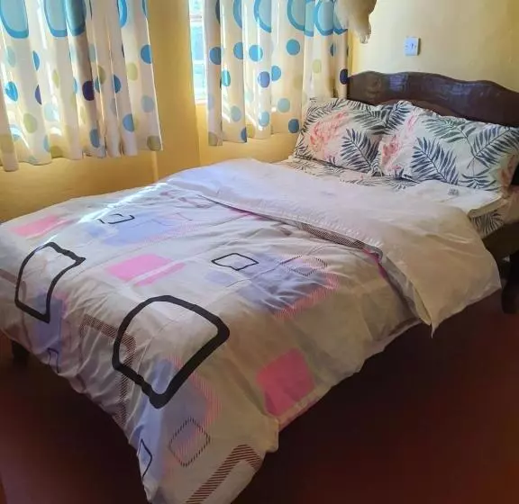 پانسیون Maggy Lodge