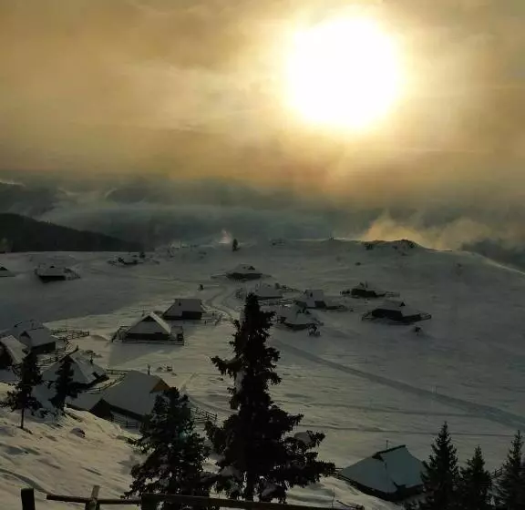 پانسیون črnuški Dom Na Mali Planini