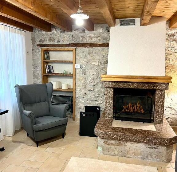 ベッドアンドブレックファースト La Piolsa