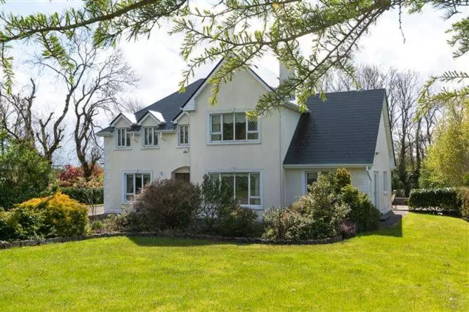 Aamiaismajoitus (B&B) Carraig Ban