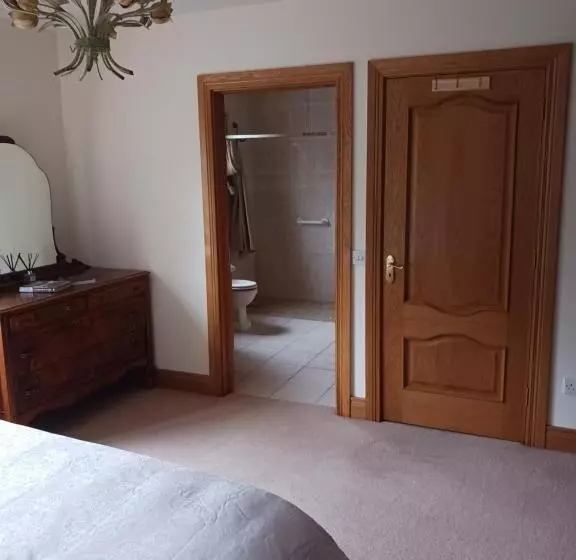 Aamiaismajoitus (B&B) Carraig Ban