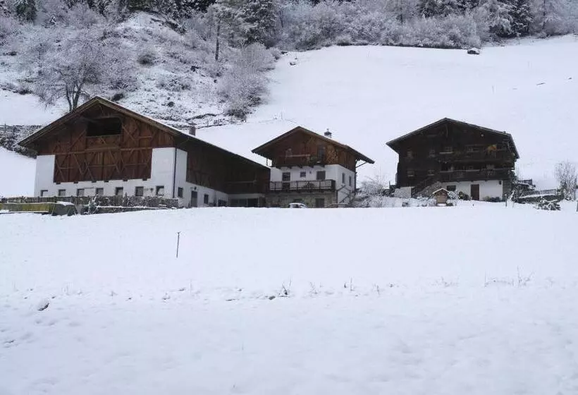 Hotelli Ausser Brugghof