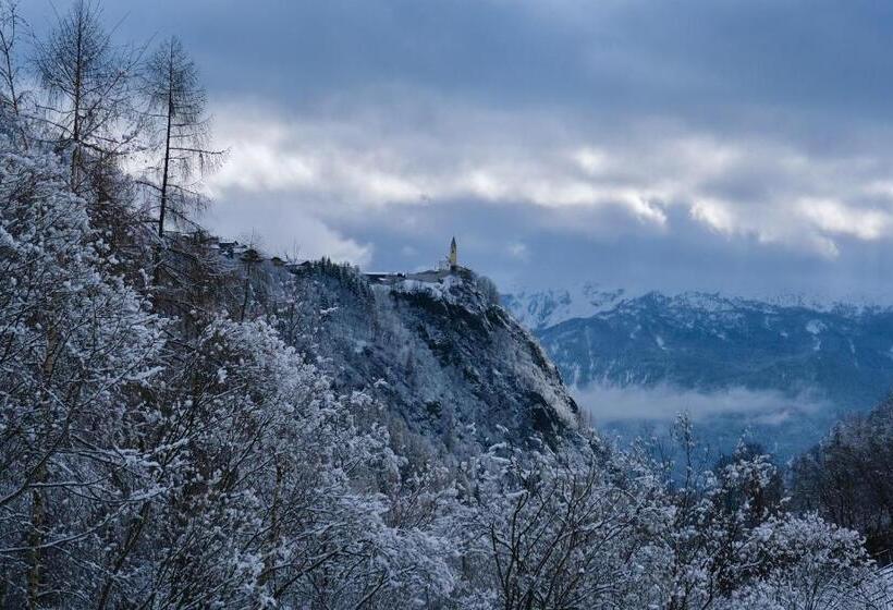 Отель Ausser Brugghof
